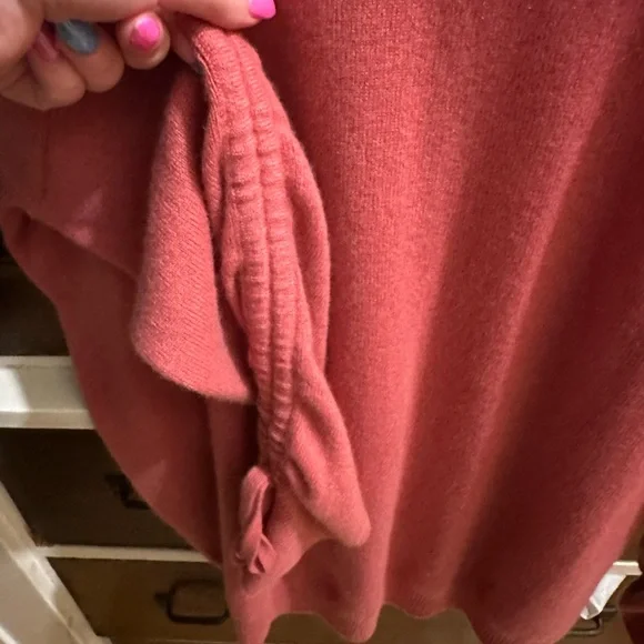 Neiman Marcus XL NWT cashmere sweater with fun sleeves. Beautiful sweater. NWT. - Picture 5 of 8